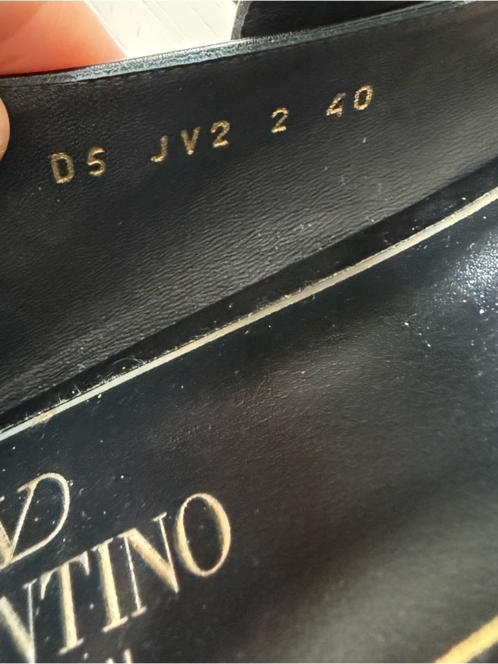 Valentino Flats - Picture 6 of 10